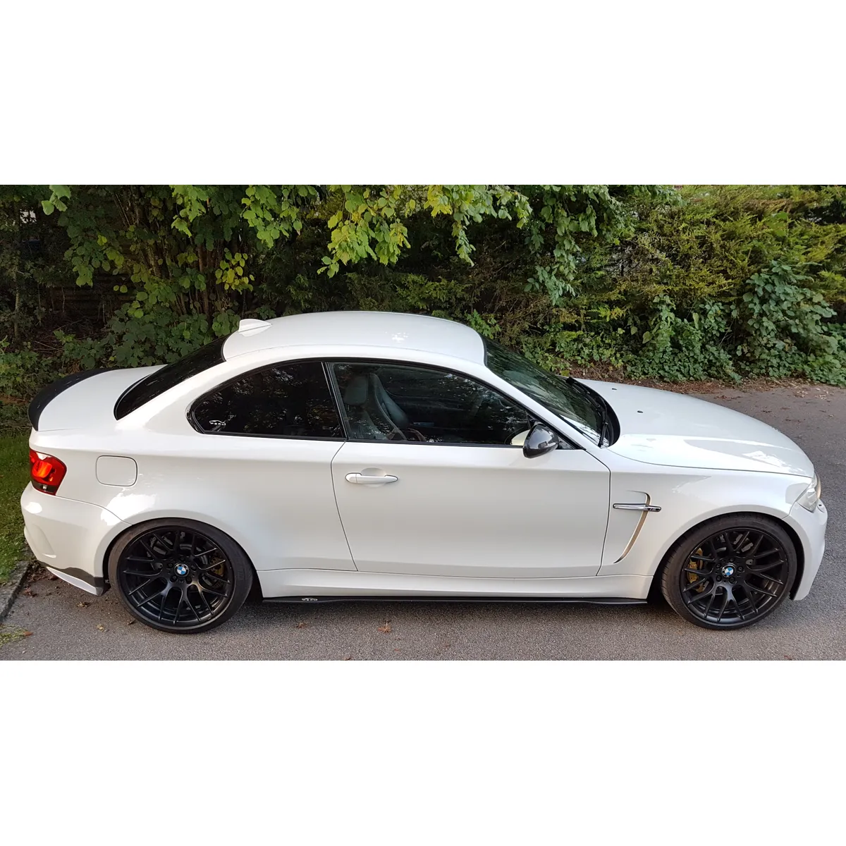 Carbon Seitenschwelleransatz (R/L) passend für BMW 1er M Coupé