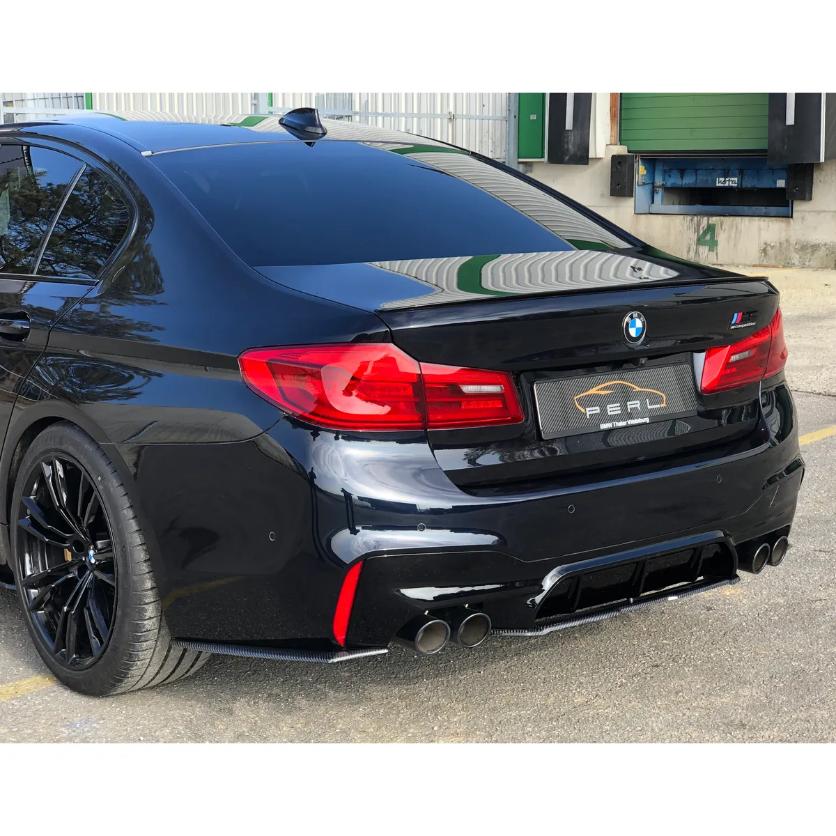 Carbon Heckansatz Mitte passend für BMW M5 F90